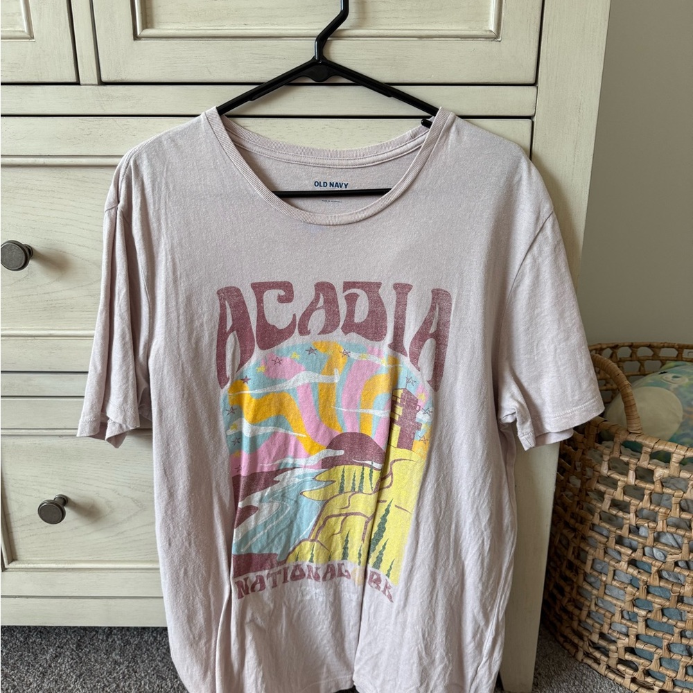 Old Navy Acadia Graphic Tee in Pastel Hues